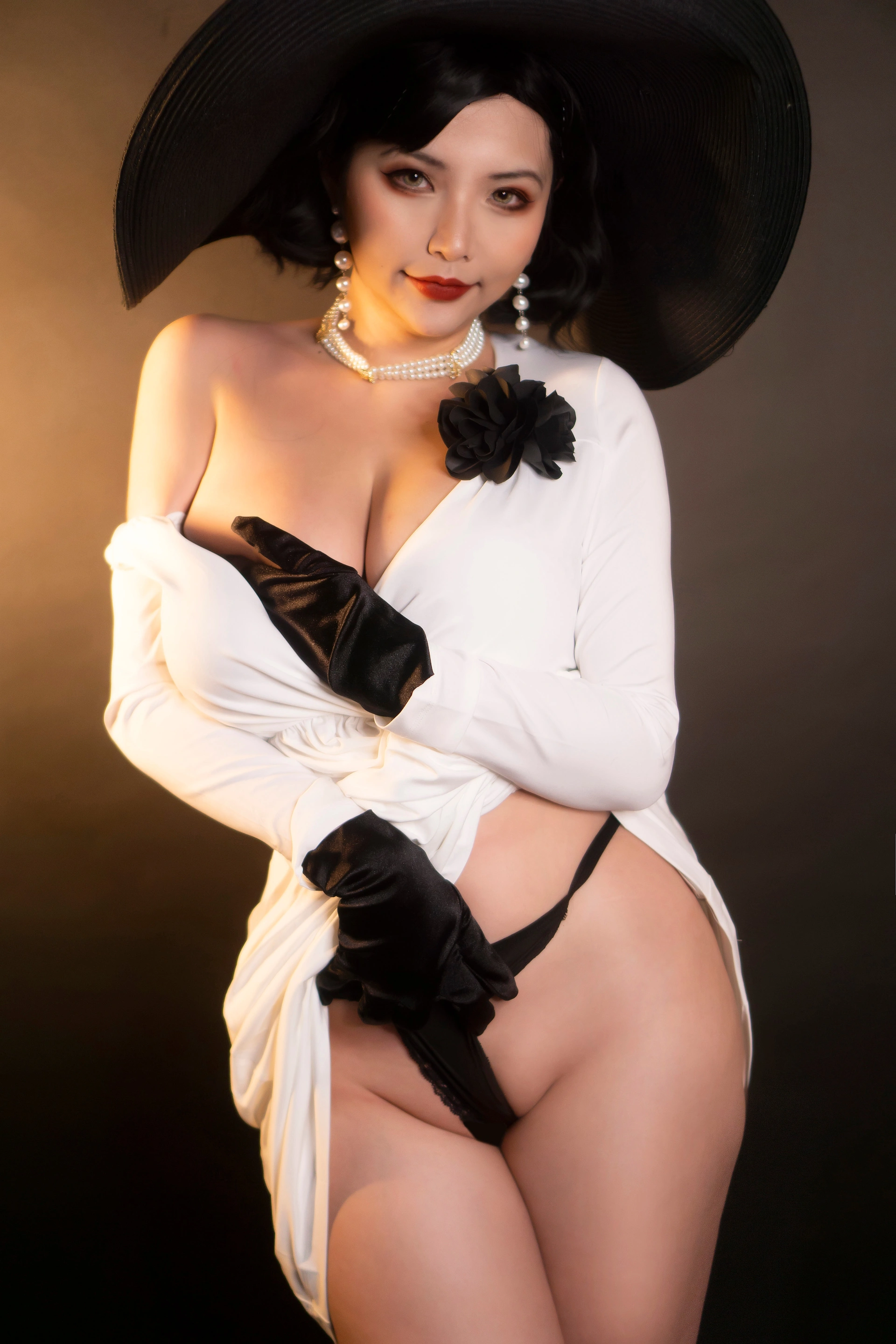 Hana Bunny - NO.061 Lady Dimitrescu 2